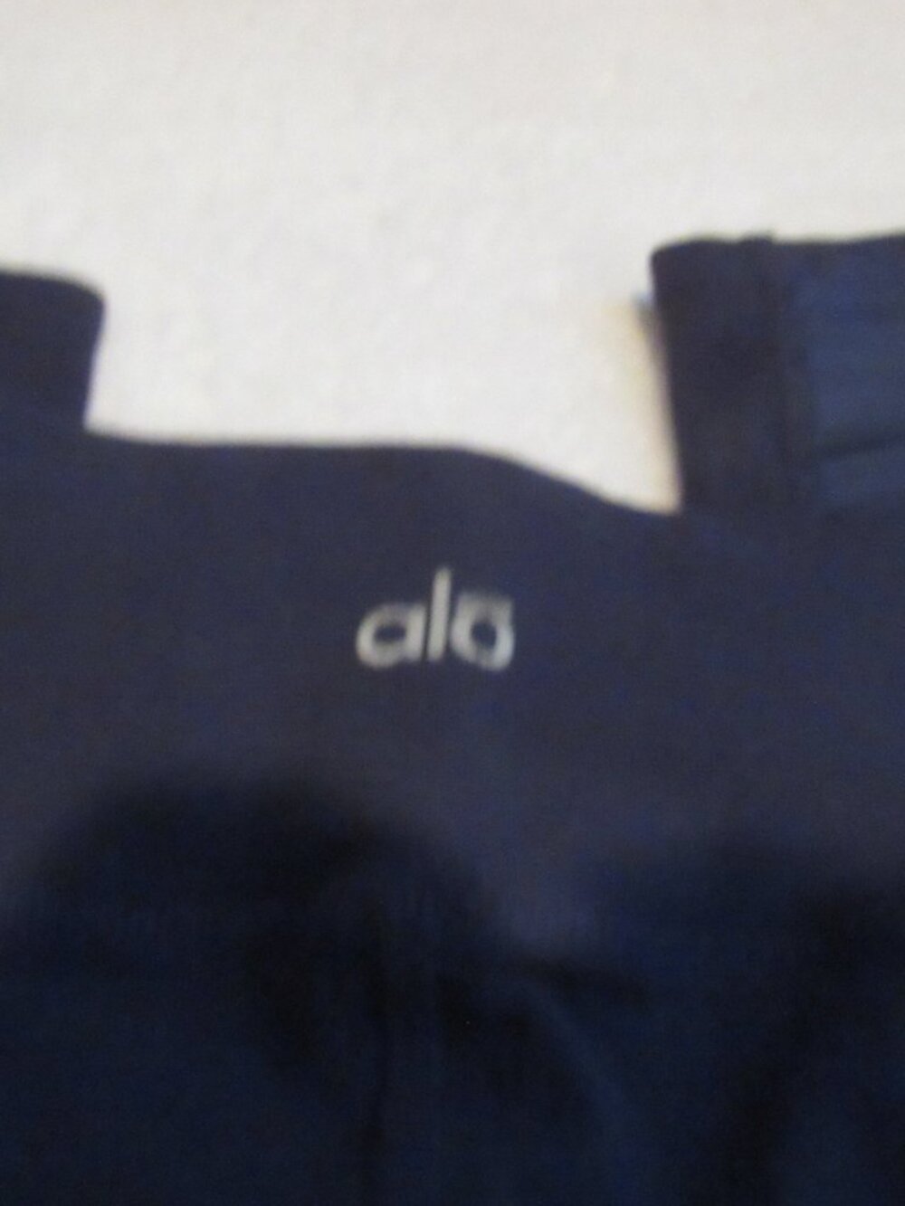 ALO Yoga Navy Leggings with Pleated Side Detail - Picture 13 of 16